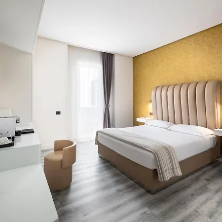 Imperial Garden Hotel 5*